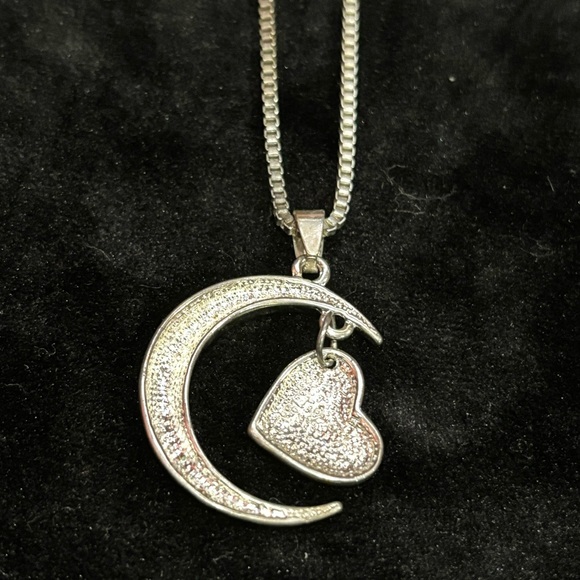 Silver Heart & Moon Pendant “I Love You To The Moon And Back” Chain Necklace - Picture 4 of 6